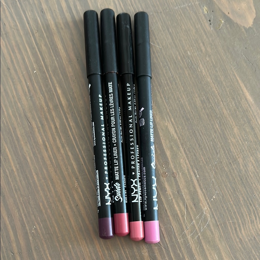 NYX Professional Makeup Lip Liner Set - light pink, light Purple, purple, pink